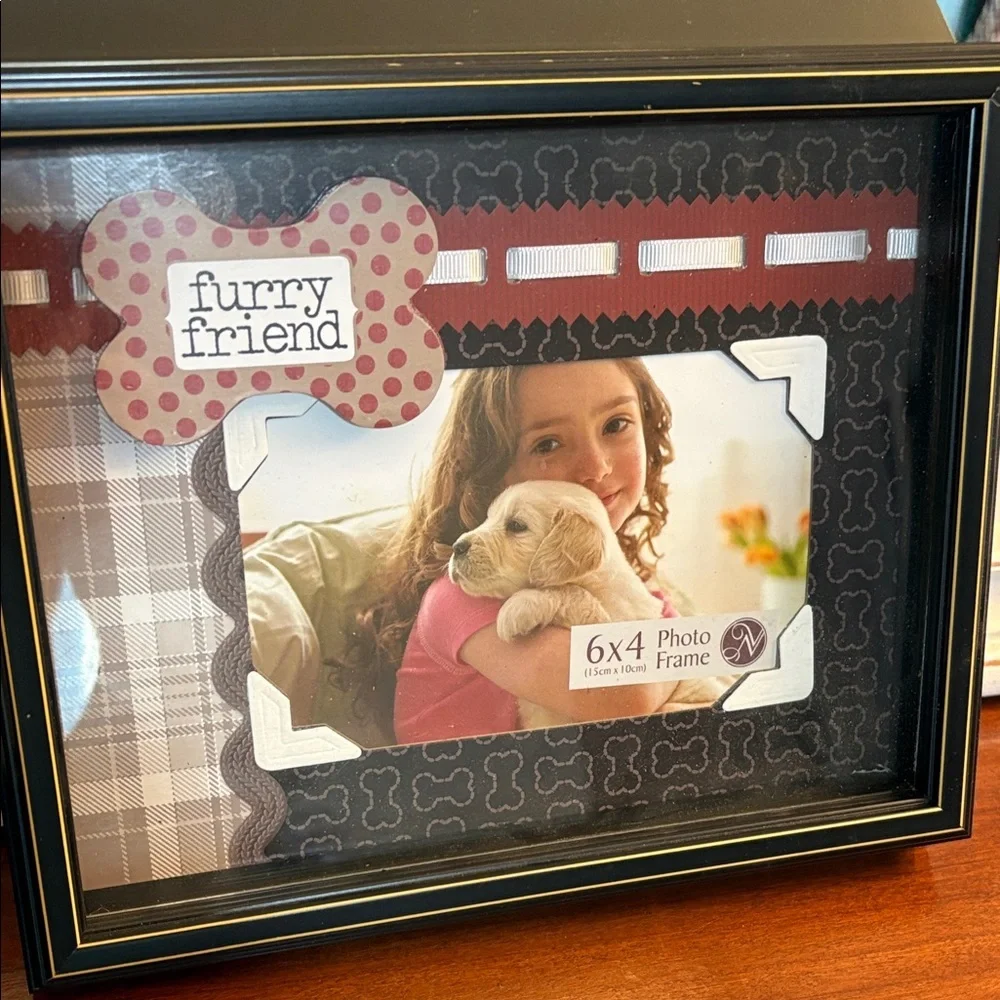 Black and Red Photo Frame - Furry Friend 6x4 photo NEW - Picture 1 of 4
